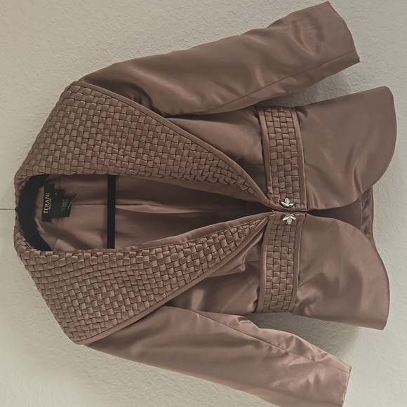 Terani Taupe Blazer And Dress Set 2P - Picture 5 of 14